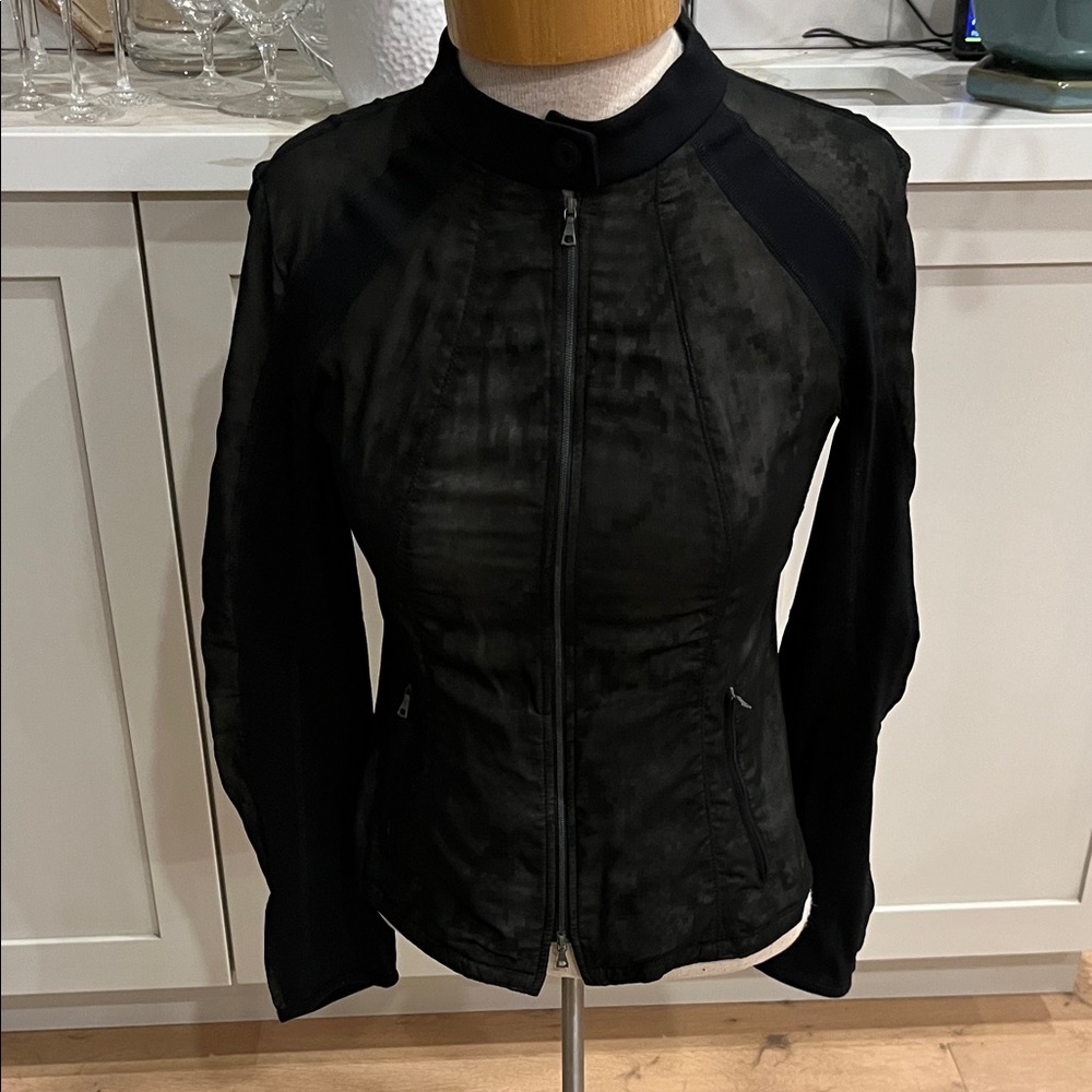 Marc Cain Women's Black and olive green/black print paneled zip front Jacket